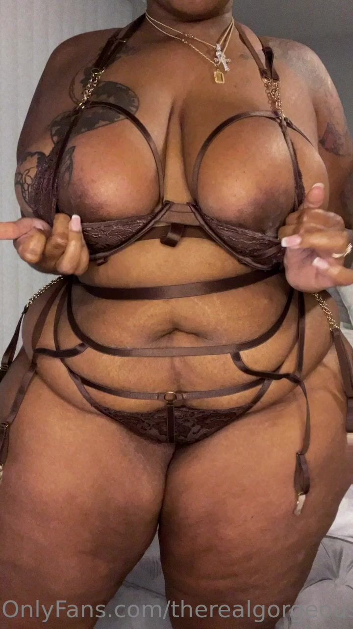 Plush in Brown