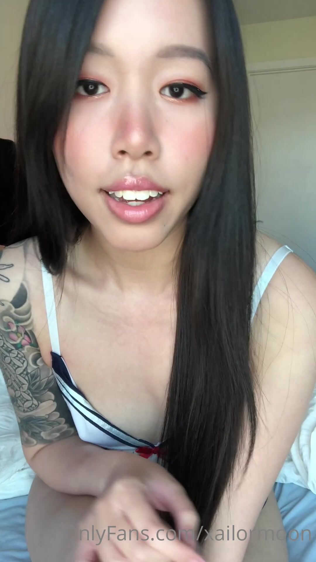Xailormoon 17mins i got too horny mid joi so i fingered myself until i did a