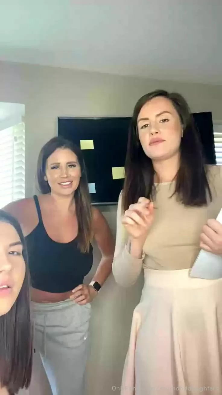 Mumanddaughters live cam porn video stream xxx onlyfans porn