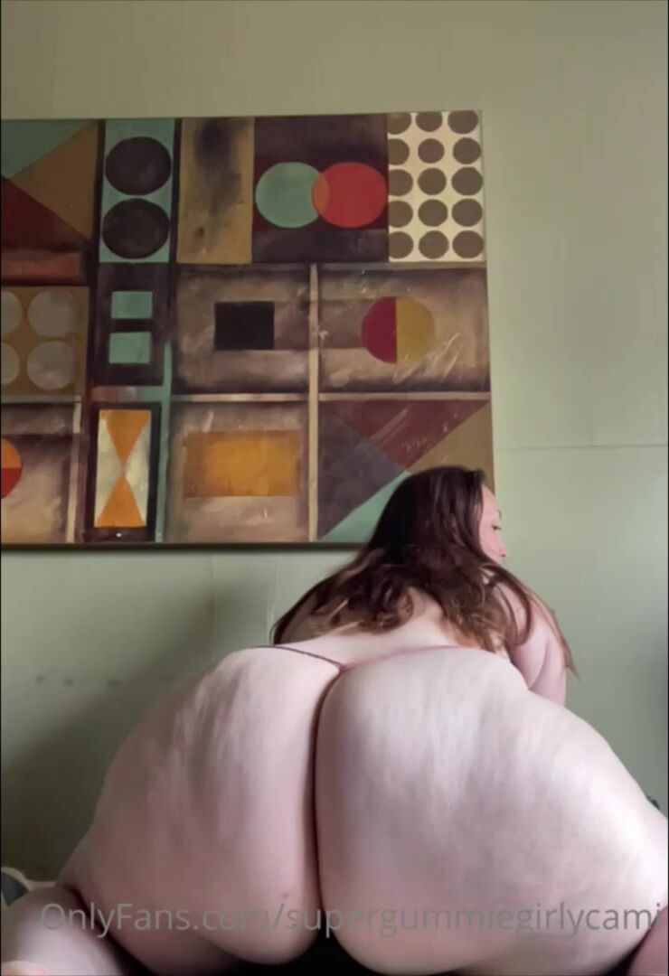 SuperGummiegirlyCami Huge Ass BBW Onlyfans photo