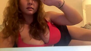 Screenshot from 206cups's live webcam sex show video