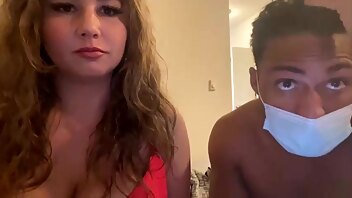 Screenshot from 206cups's live webcam sex show video