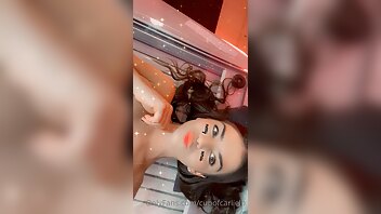 Carlie Jo Howell Nude Tanning Bed Onlyfans Video Leaked -