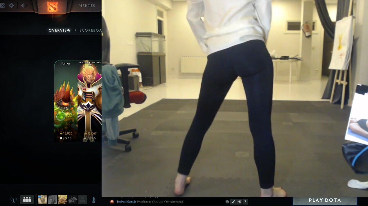 Loulouesp boob slip yoga twitch streamer