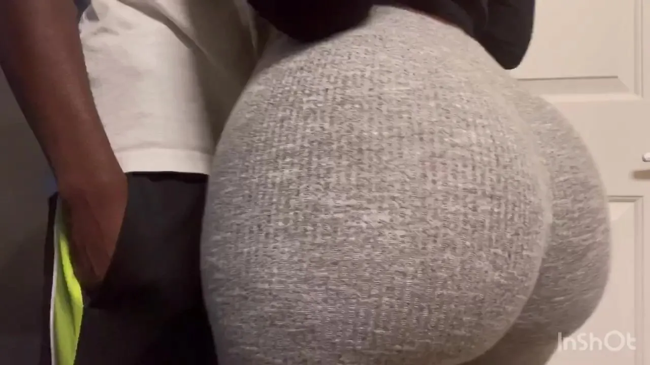 Bootybyshel Twerks on her boyfriend