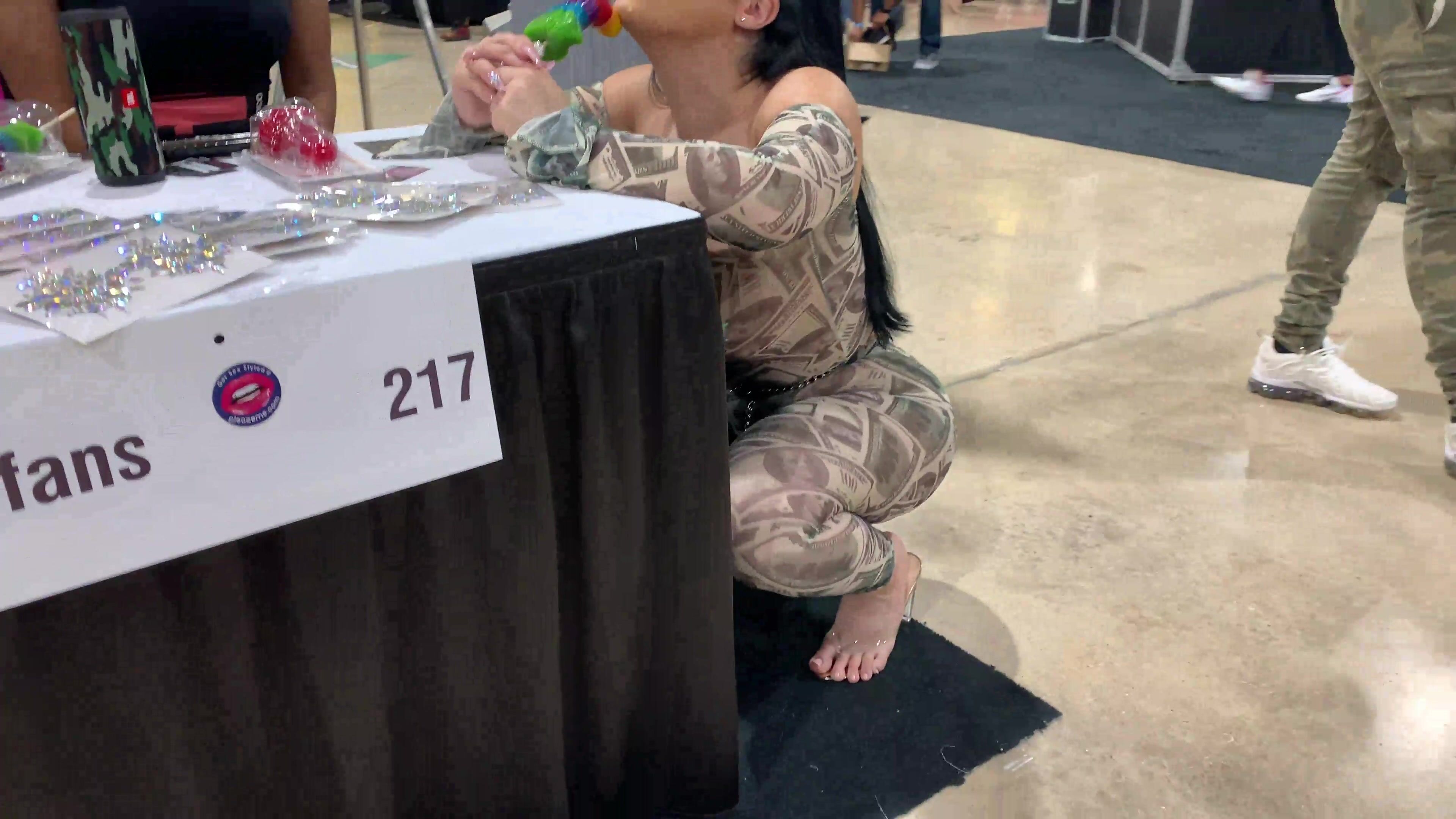 Katee Owen Onlyfans: A Sneak Peek - zgnlxc3