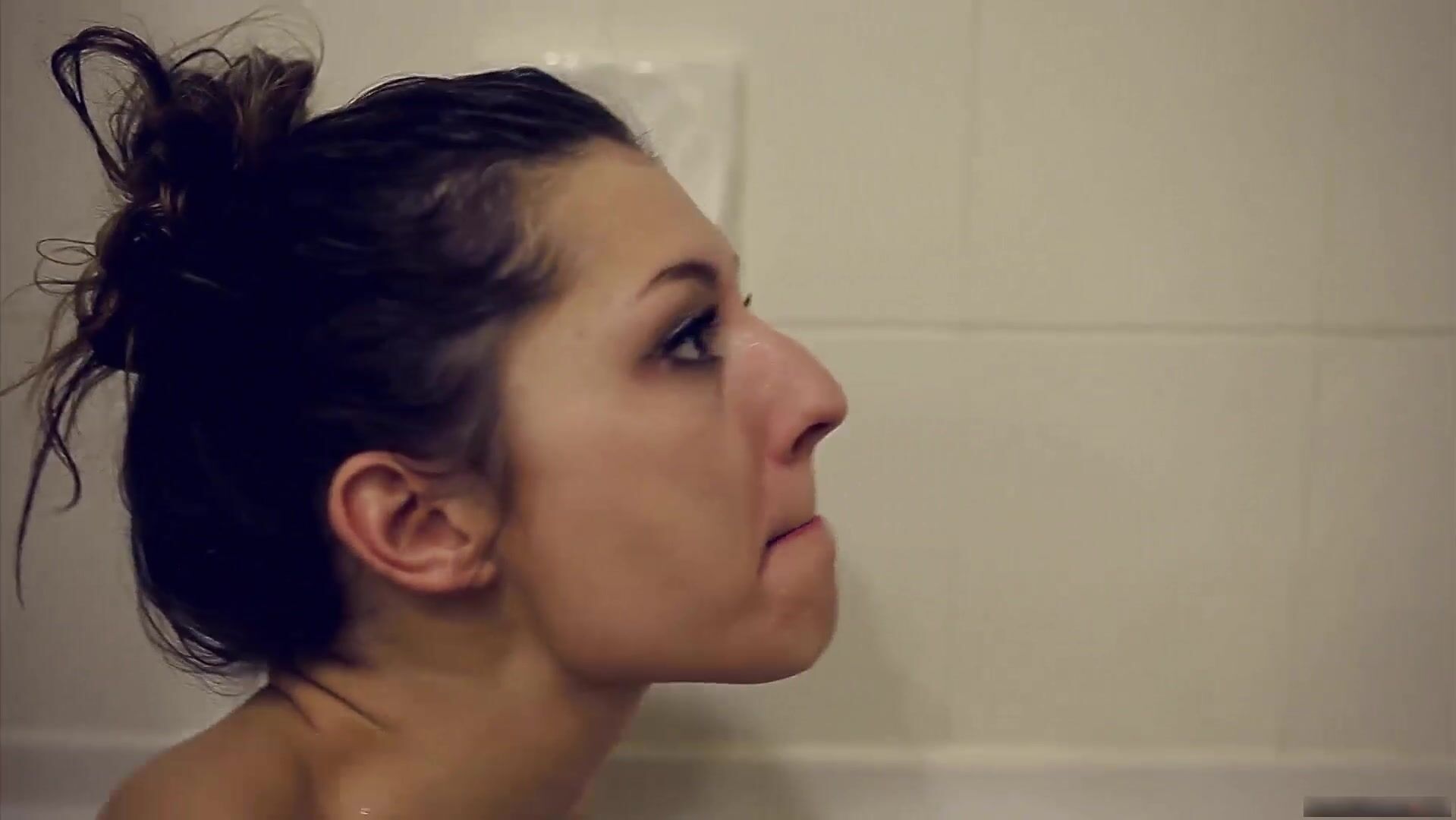 ManyVids LucysLounge Get Wet Let Go premium porn video HD