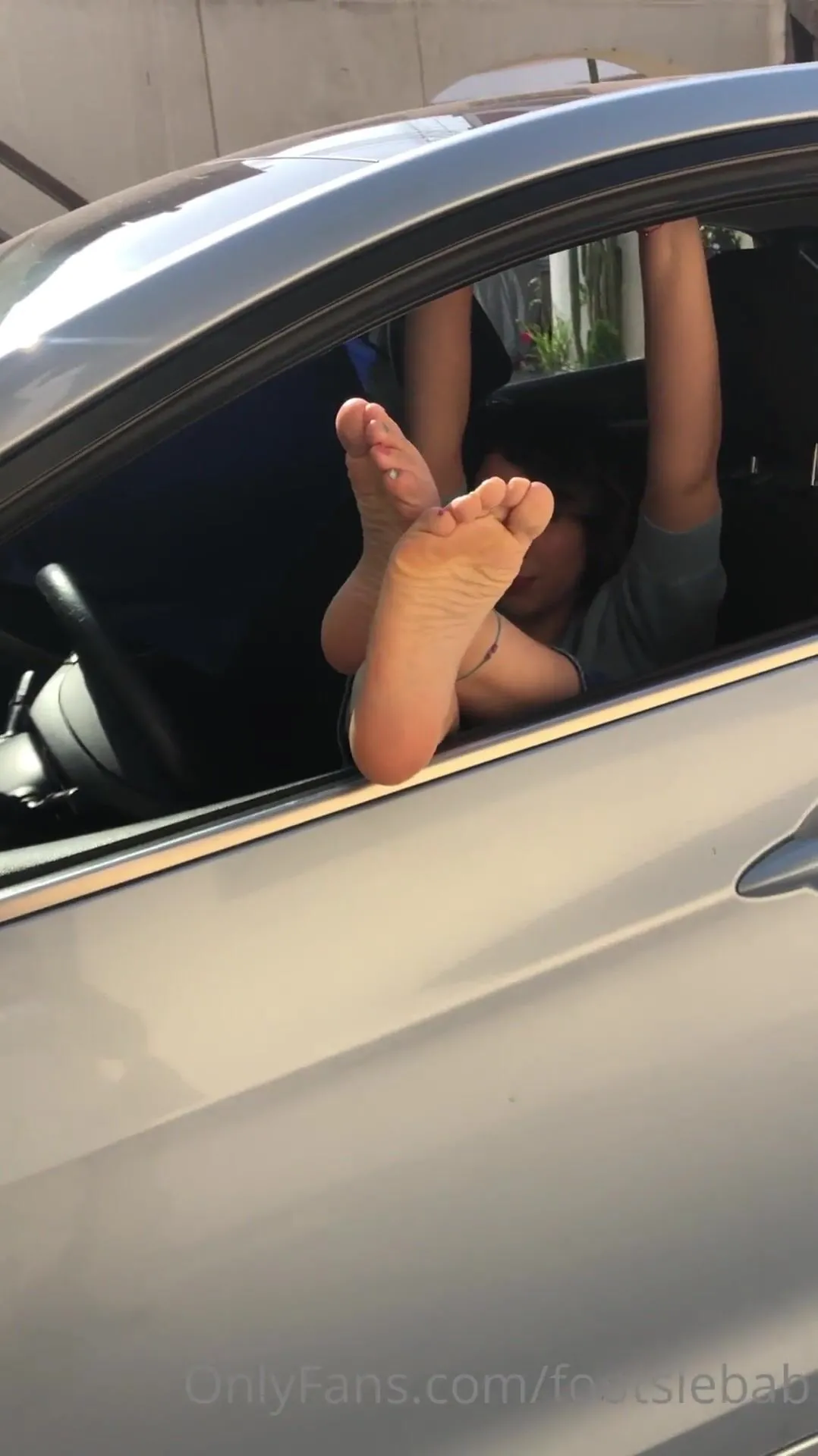 Window Car - Footsiebab omg 5 27 minutes video of feet in the car i show you my soles  outside the window of xxx onlyfans porn video