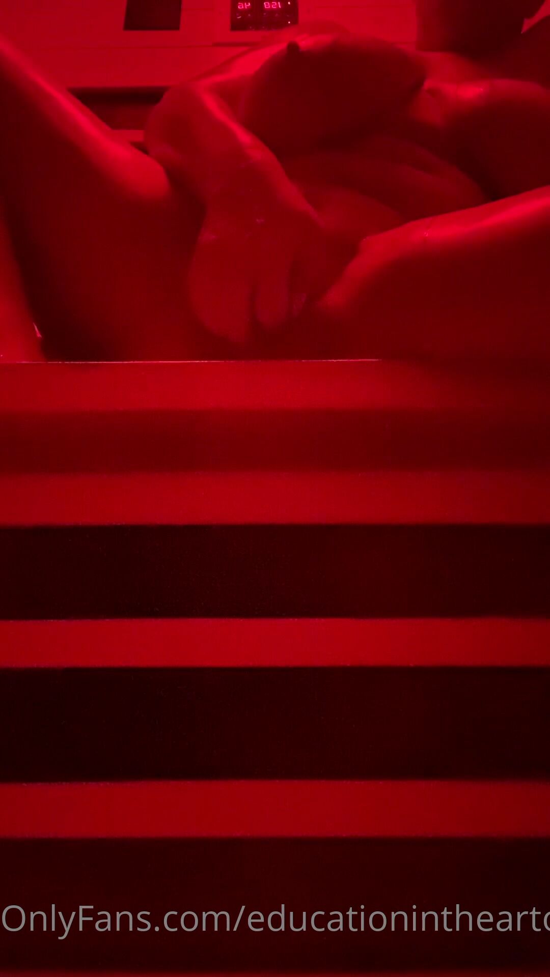 Madison Gulli w dildo image