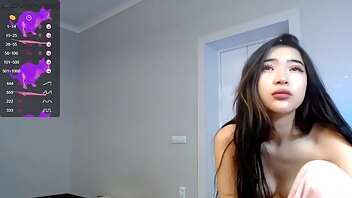 Screenshot from aliko_sun's live webcam sex show video