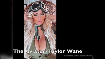 Taylorwane69 Decked Out As An Aviator Dildo In Hand I M Ready To Get Really  Oiled Up