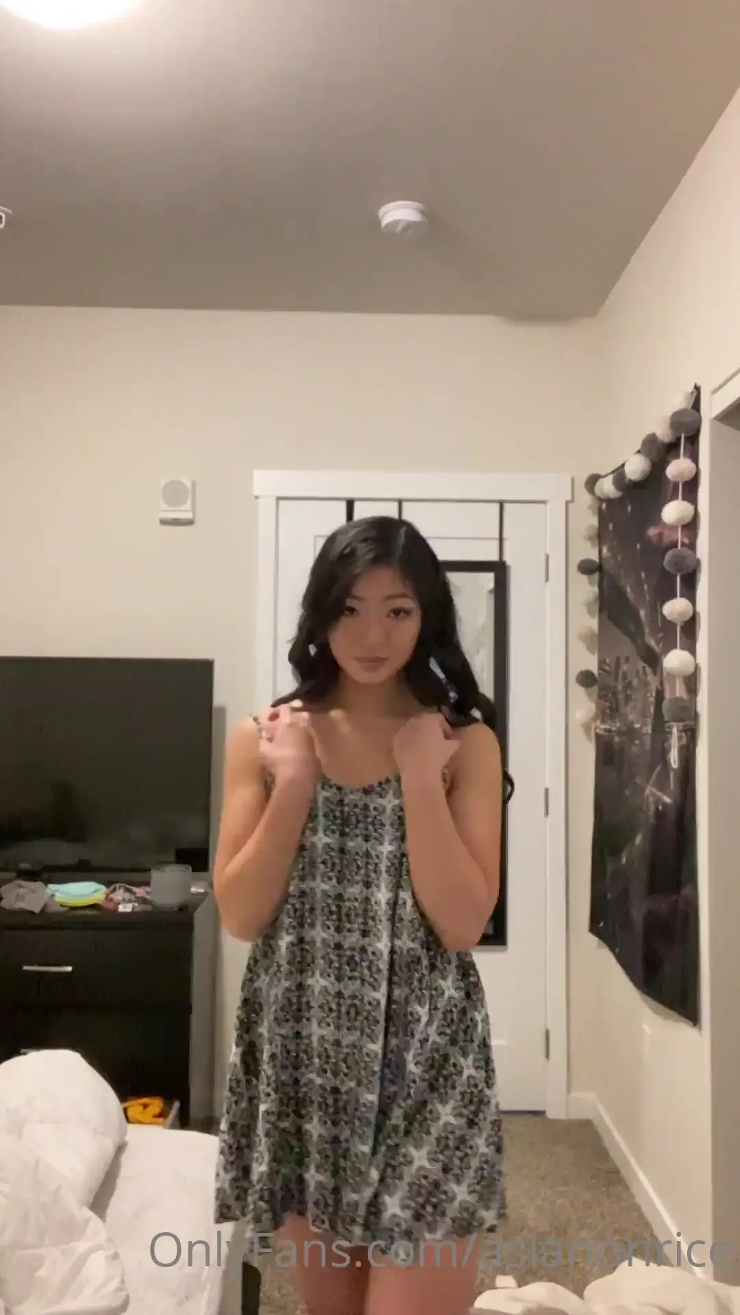 Asianonrice slipping into the summer xxx onlyfans porn videos