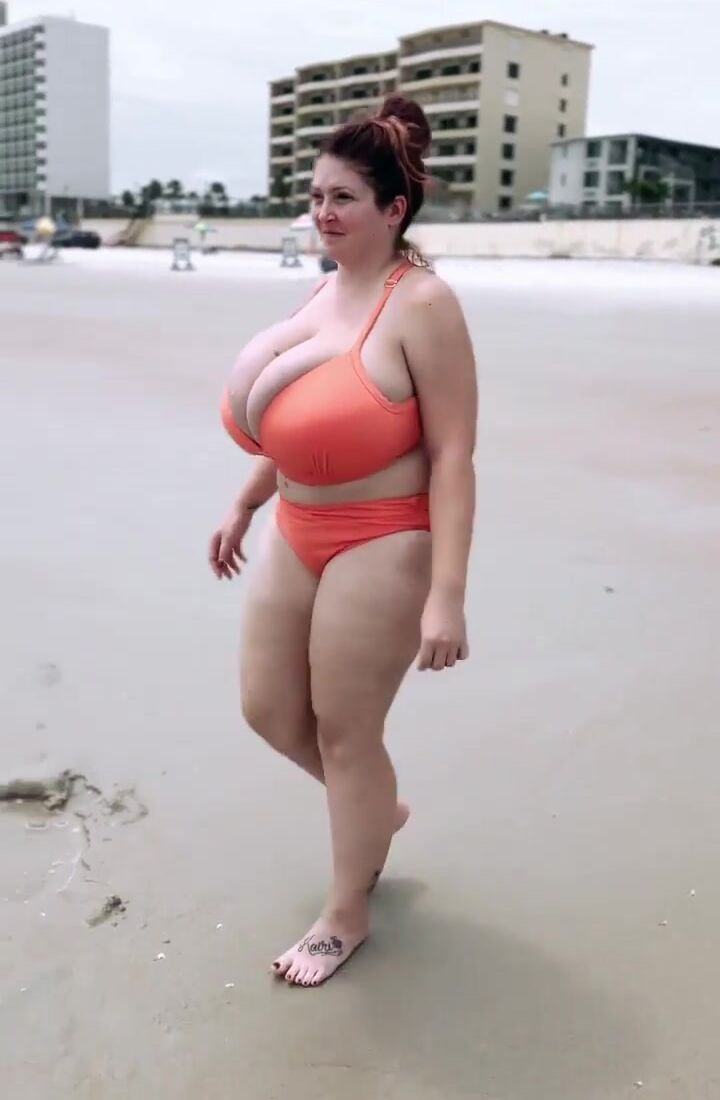 Demora bikini pic