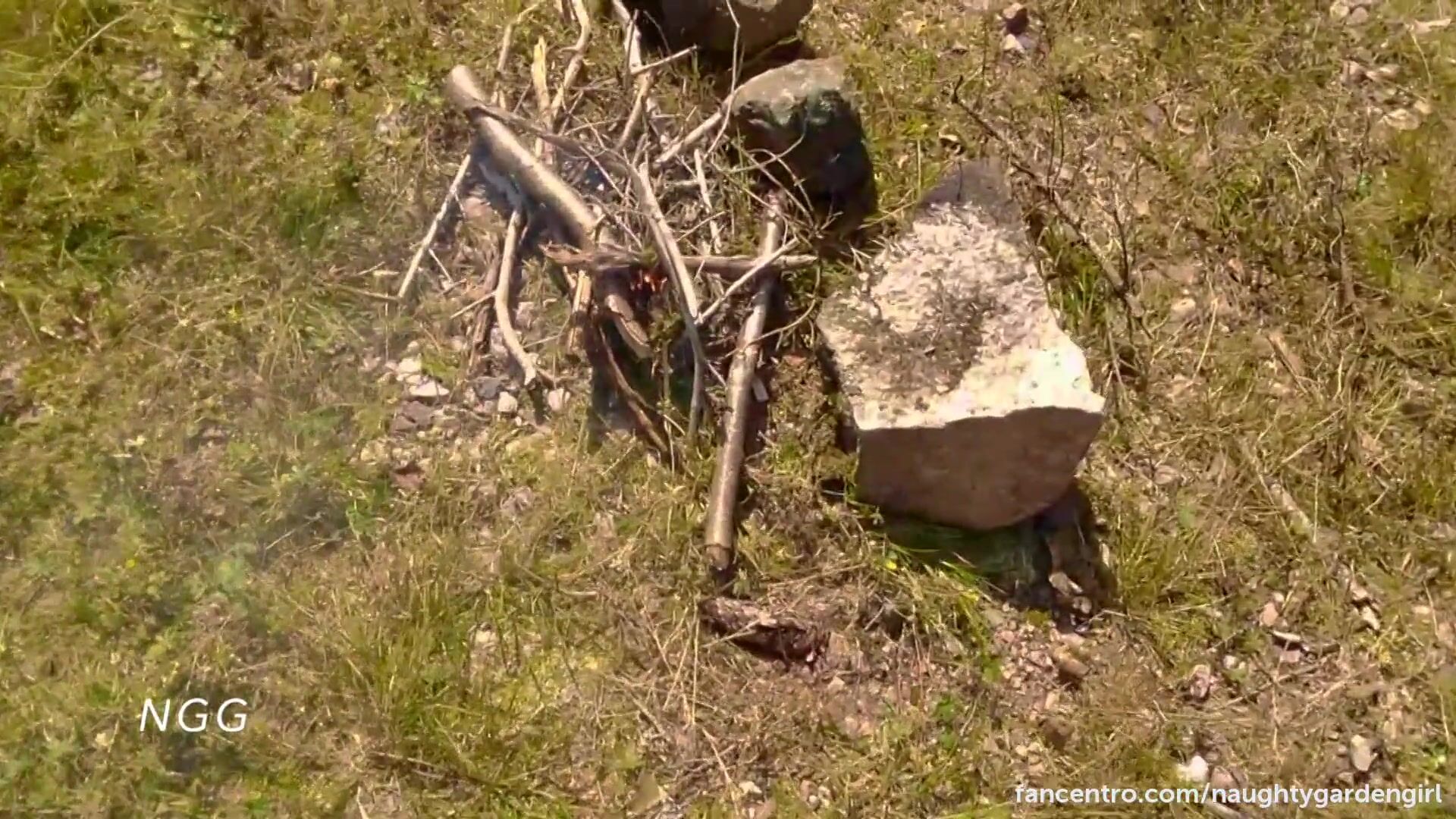 NaughtyGardenGirl