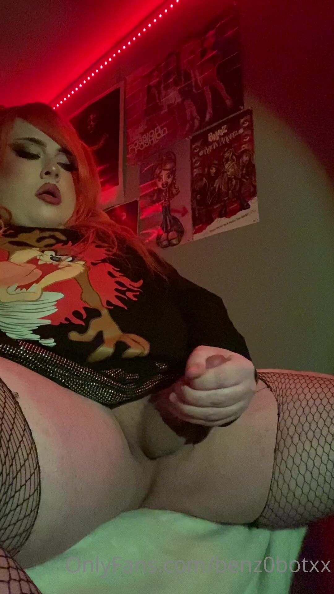 Benz0botxx huge cum
