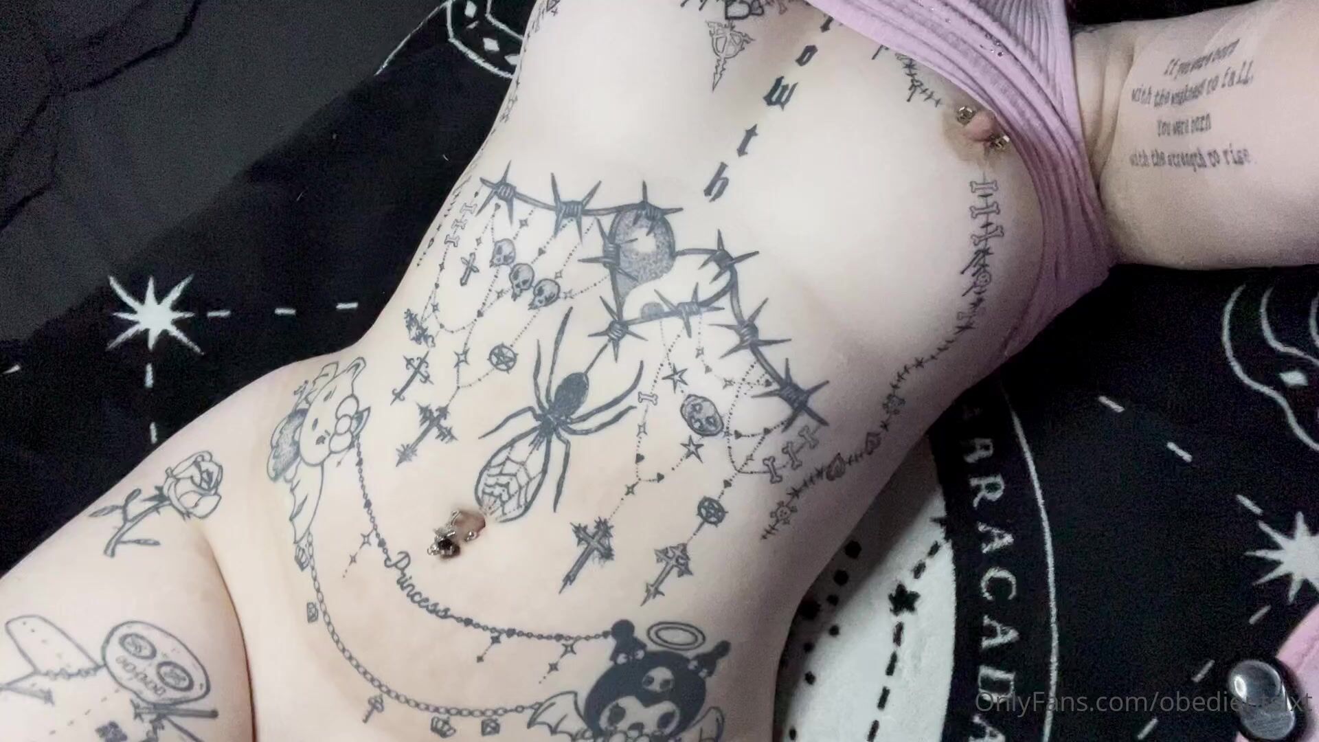 Obedientslxt hottie with bodddyyyy xxx onlyfans porn videos