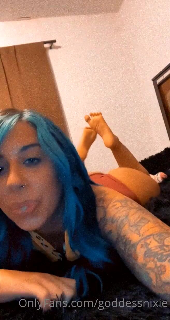 Goddessnixie my spit tastes good and youd love to have me feed it into  your mouth wouldnt you i xxx onlyfans porn videos