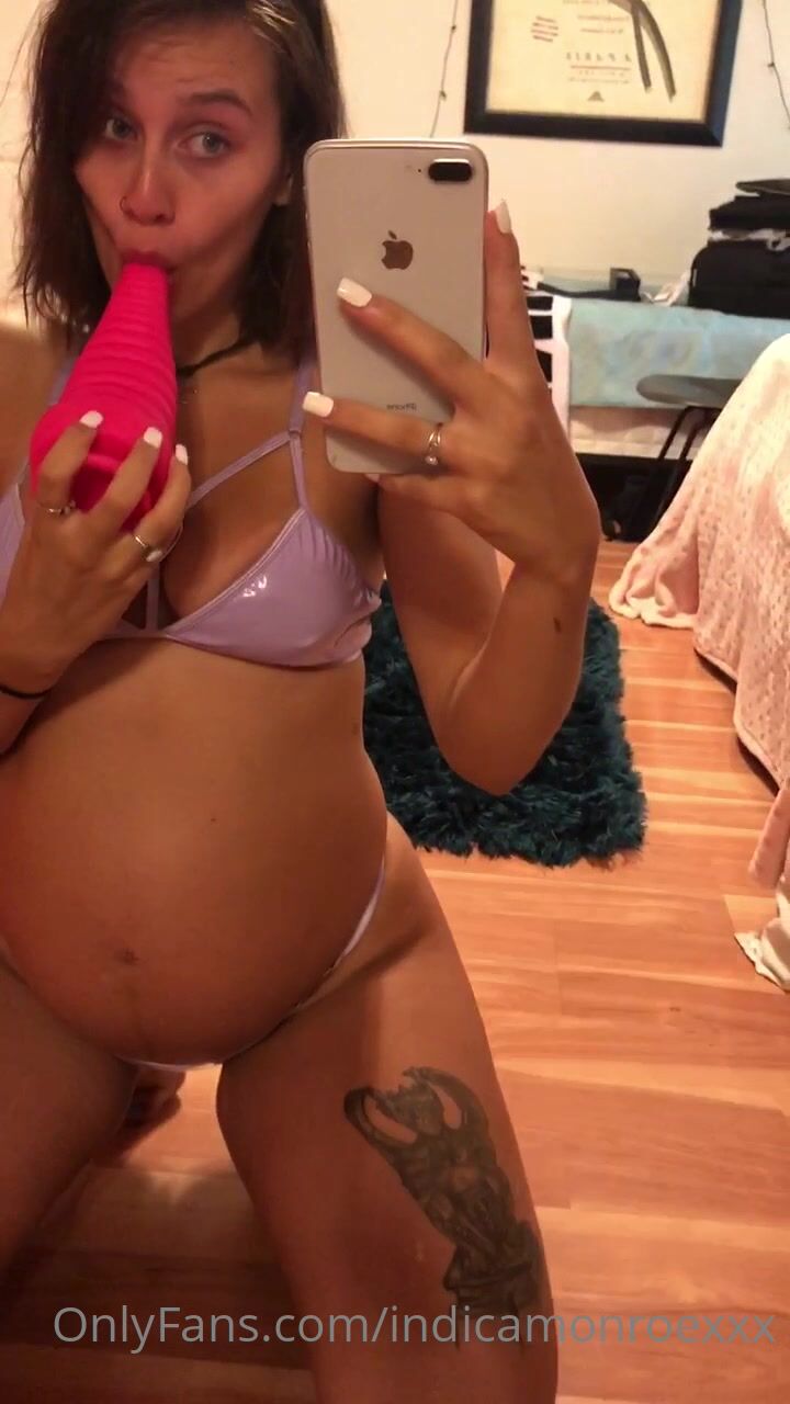 Preggo Dildo Selfie - Indicamonroexxx pregnant sucking my tentacle dildo xxx onlyfans porn videos