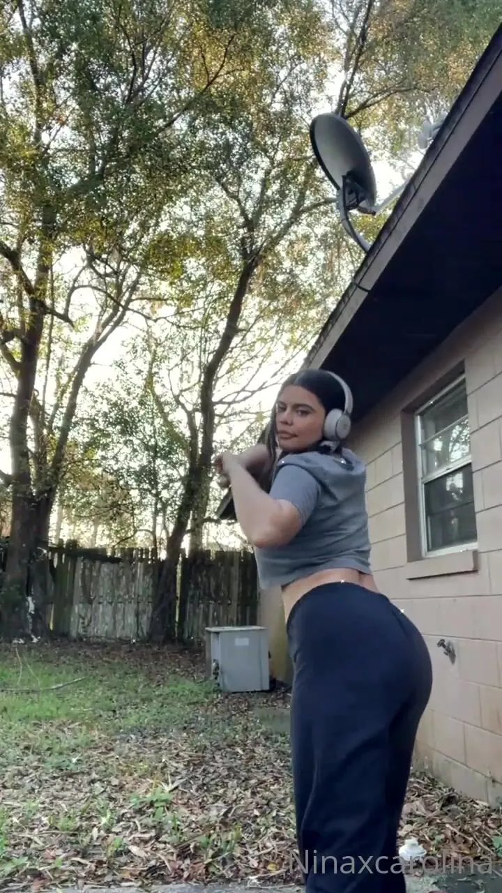Ninaxcarolina shake the bum xxx onlyfans porn videos