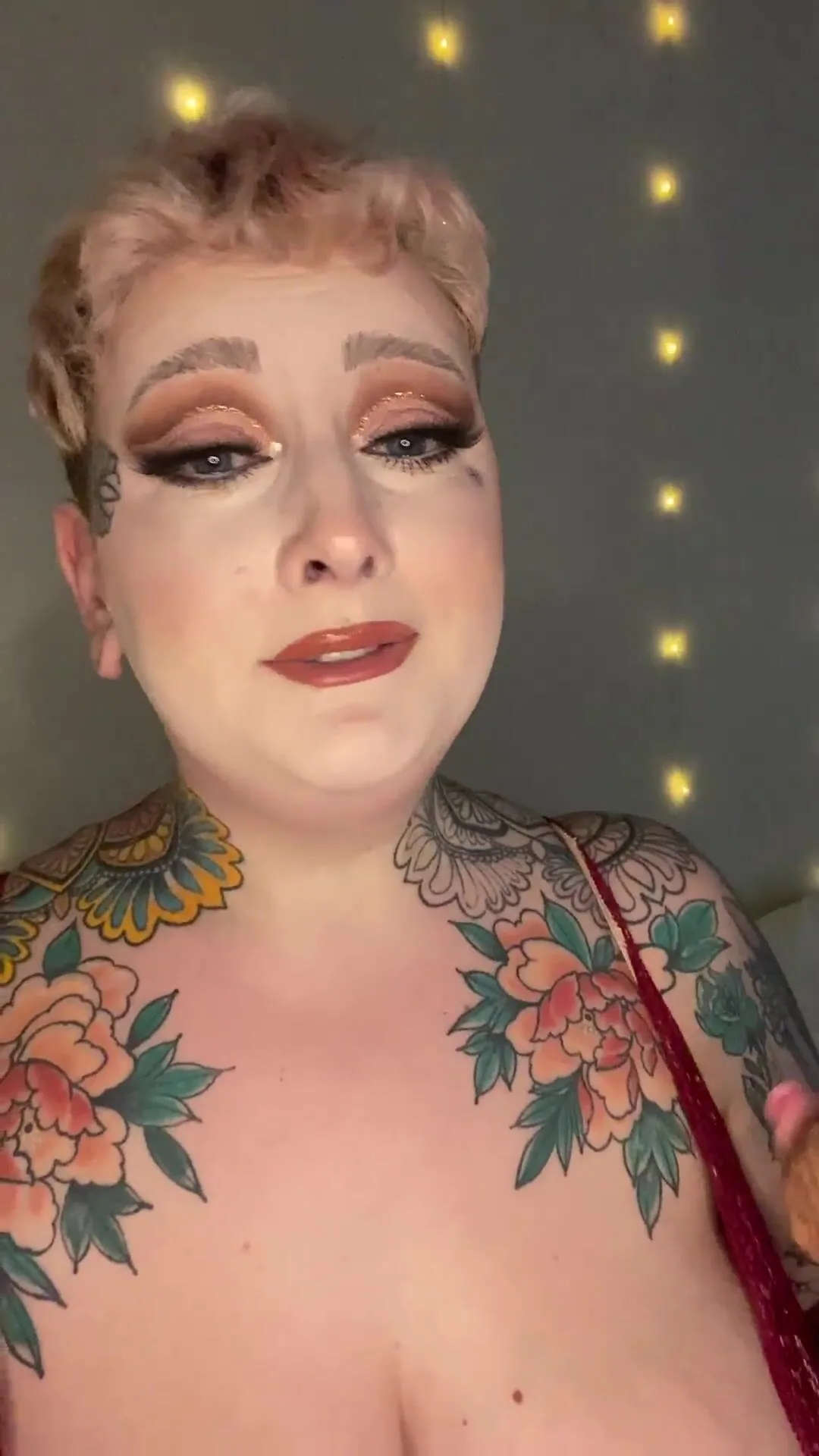 Galdalou watch out for the bit where i gag so hard because i tried to fit