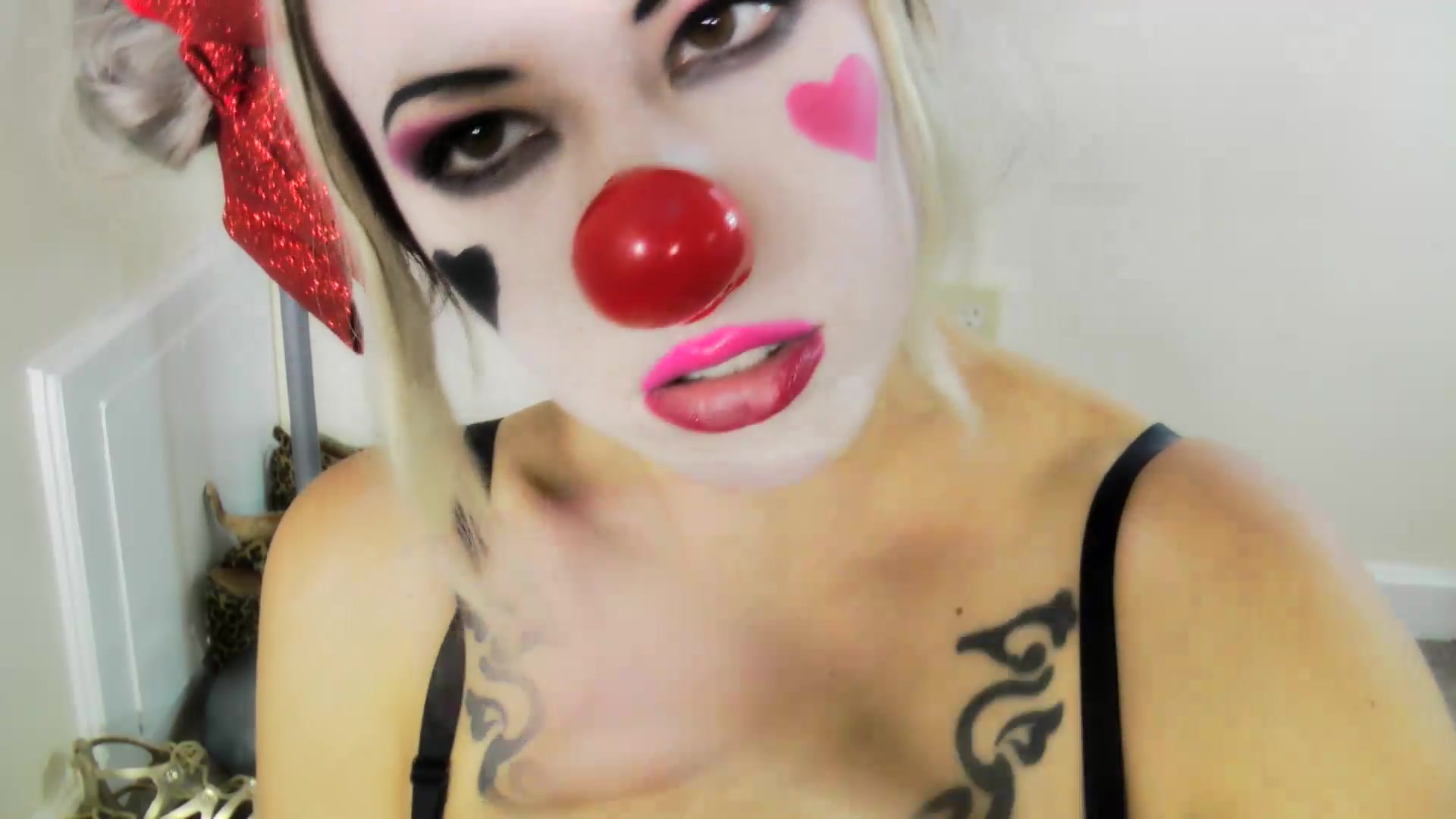 Kitzi klown virtual clowny blowjob free xxx premium porn videos