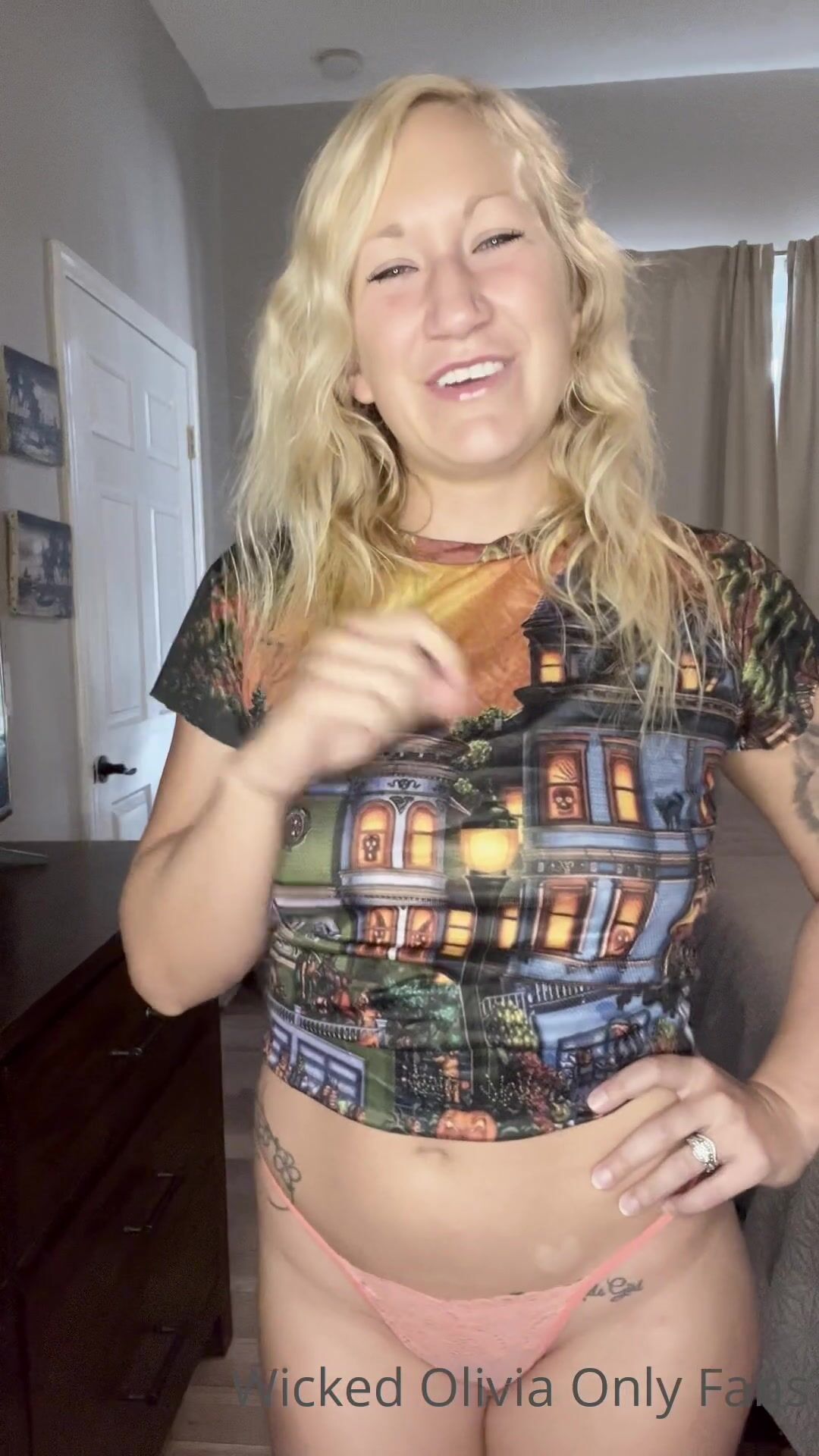 Wickedolivia happy halloween you guys if you want to hear all about the 4  guys i fucked and made cum and the guy onlyfans xxx porn videos
