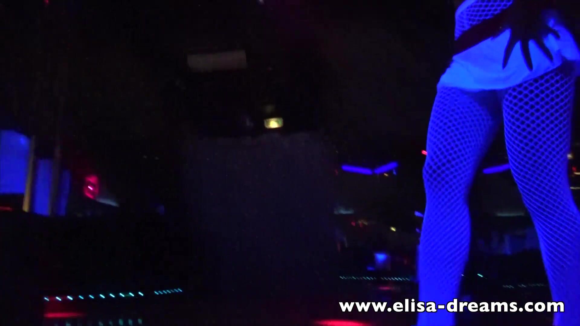 Elisa dreams sex challenge sexy hotwife gets fucked by some guys in club