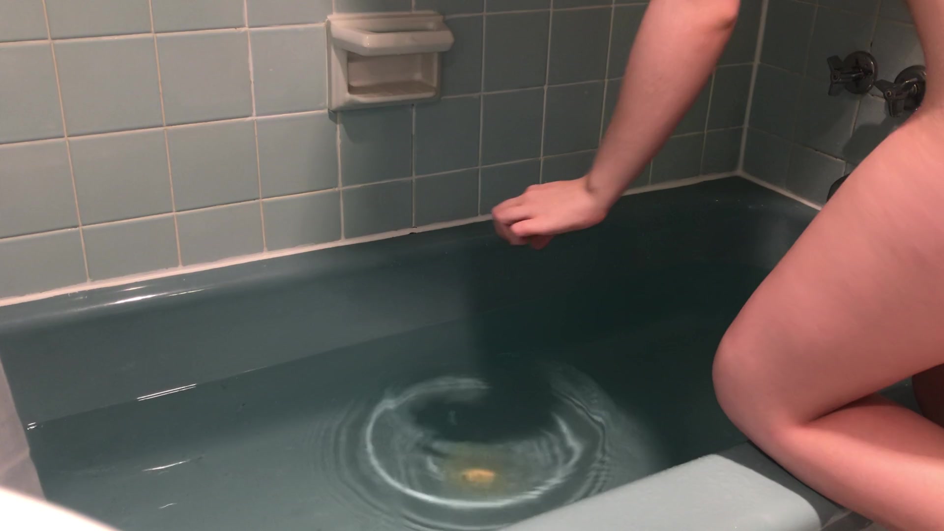 Amateur teen having fun with daddy in the bath petite alexis
