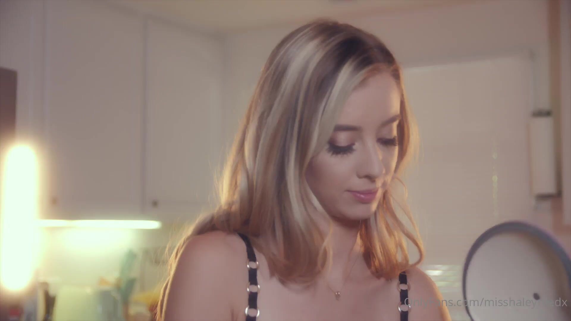 Misshaleyreedx Sweet Like Honey xxx onlyfans porn videos