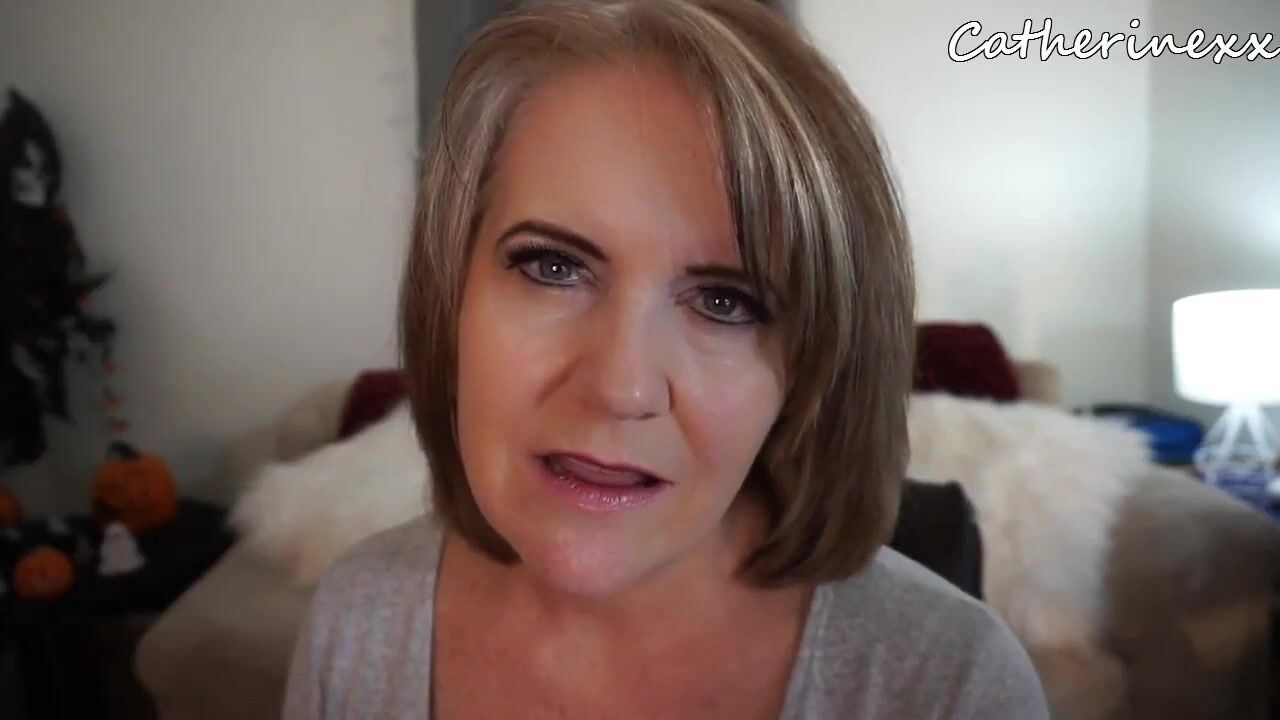 Catherine XXX -Cum on Granny's Face