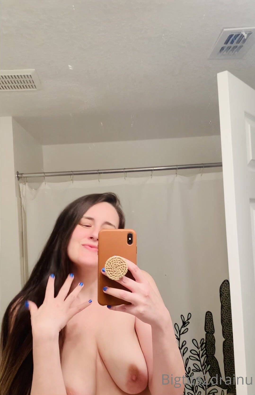 Semenluva I want my big STRONG HUNG DADDY to trEAT me like a princess pull  my